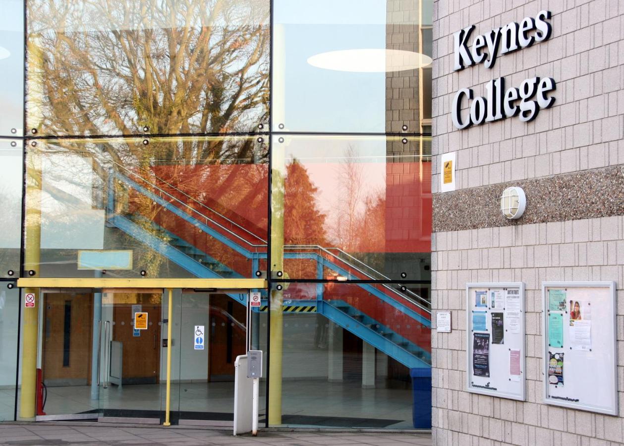 Hotel Keynes College Canterbury Esterno foto