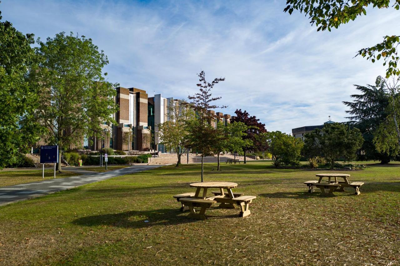 Hotel Keynes College Canterbury Esterno foto